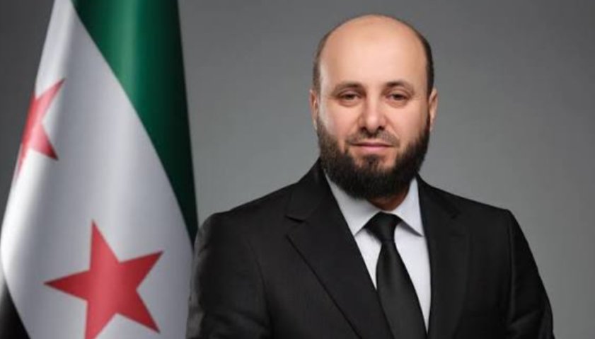 وزير الطاقة يبلغ أصحاب الحراقات في دير الزور بوقف نشاطهم بعد عودة سلطة الدولة